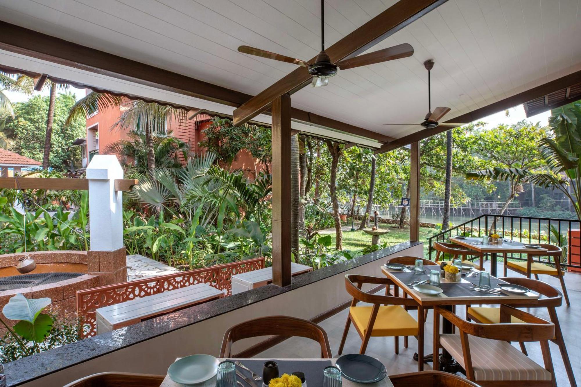 Regenta Place Mandrem Beach Resort Exterior foto